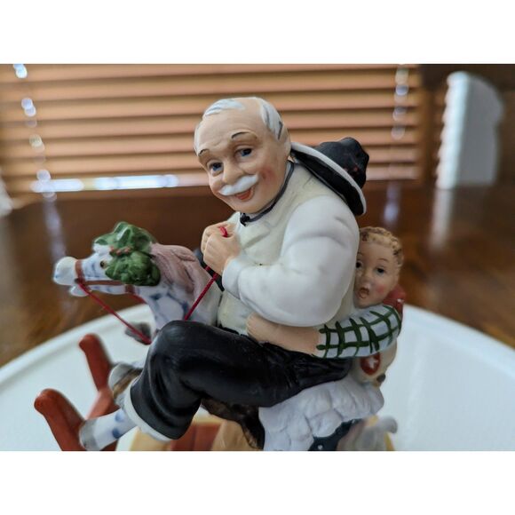 Norman Rockwell "Gramps at the Reins" Figurine - Picture 4 of 15